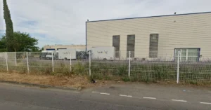 Vue exterieure de l'établissement principal de Li.mon à Villeneuve Tolosane